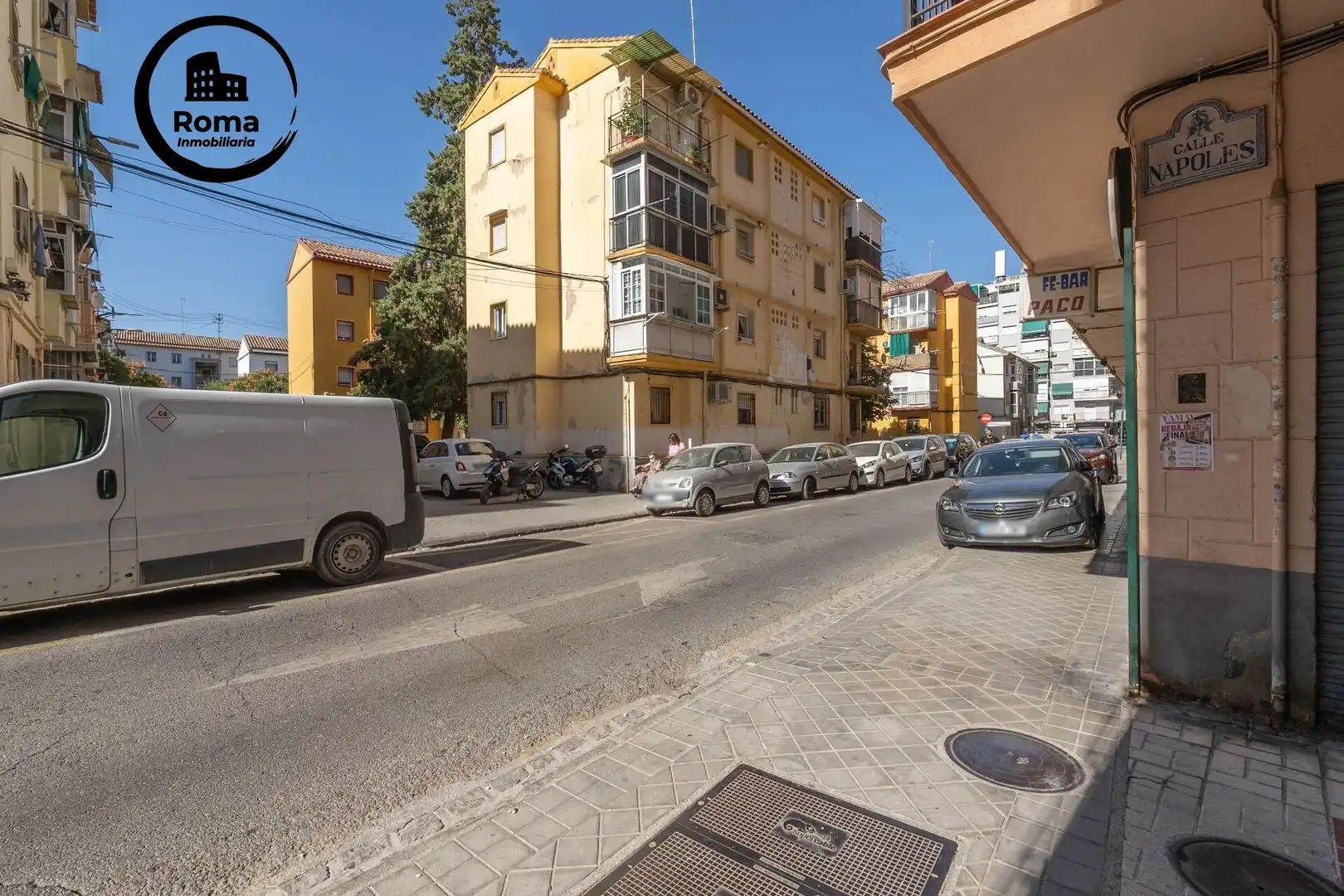Vista exterior de Pis en venda en Granada amb Aire condicionat i Balcó
