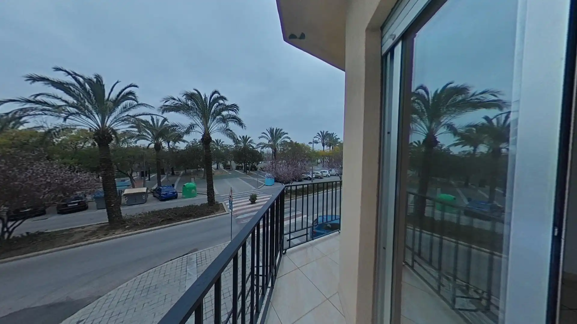 Vista exterior de Pis en venda en Paterna