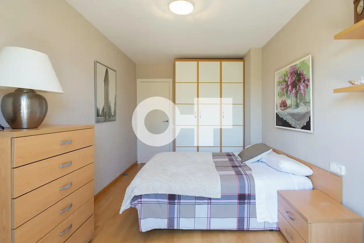 Dormitori de Casa adosada en venda en Sant Just Desvern amb Aire condicionat, Calefacció i Parquet