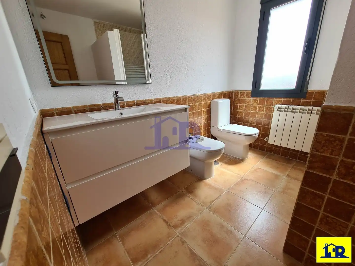 Bany de Casa adosada en venda en Villar de Olalla amb Calefacció, Jardí privat i Terrassa