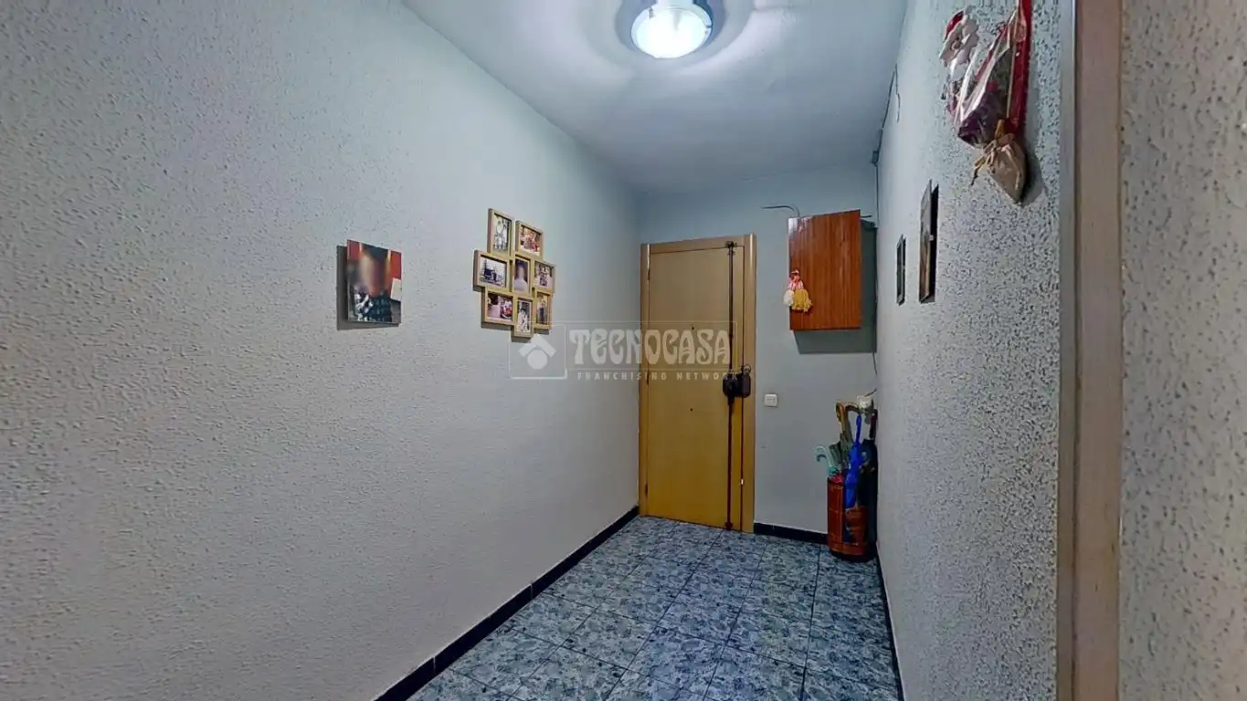 Piso en venta en Barberà del Vallès con Calefacción y Balcón