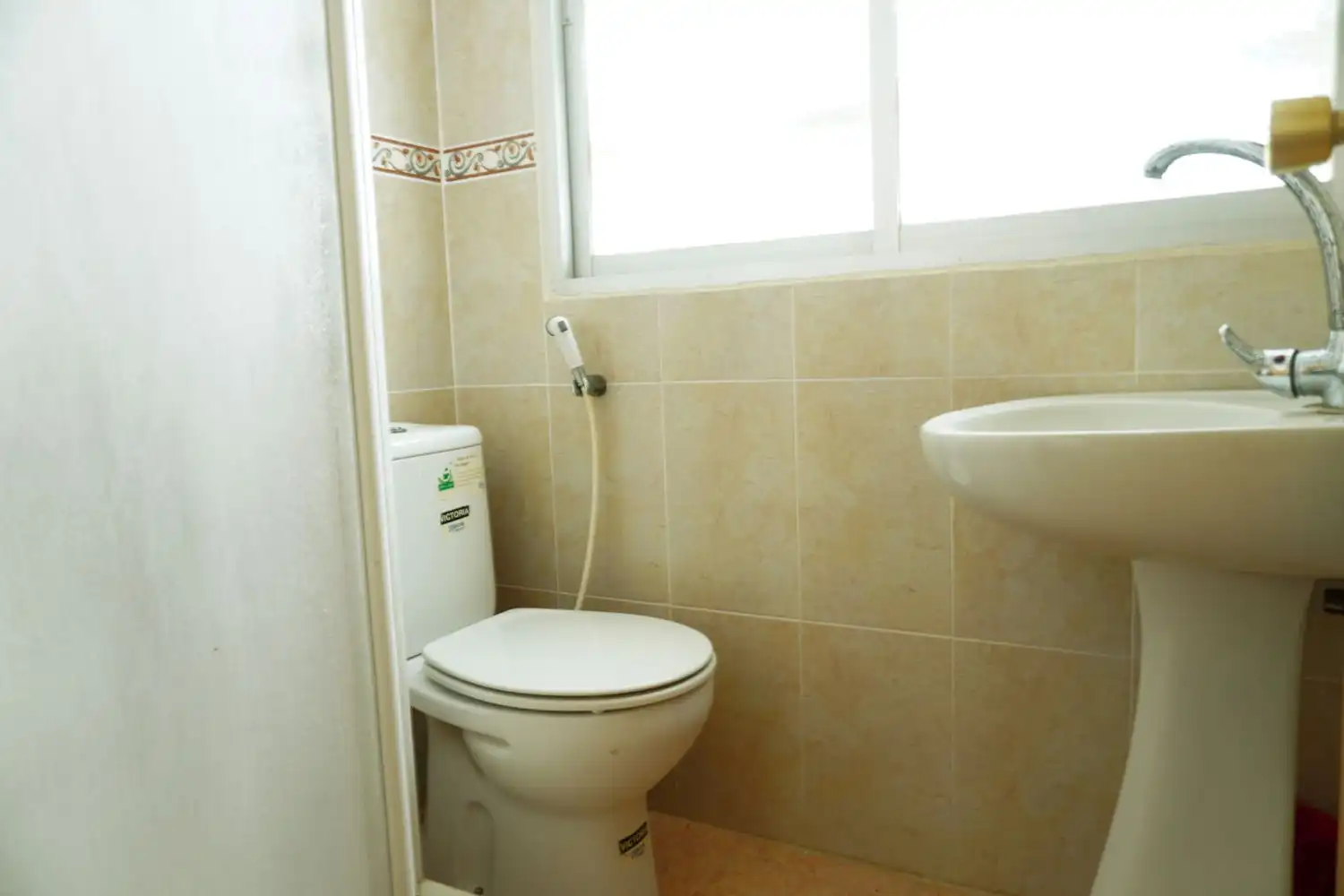 Bany de Apartament en venda en Fuengirola amb Aire condicionat, Calefacció i Terrassa