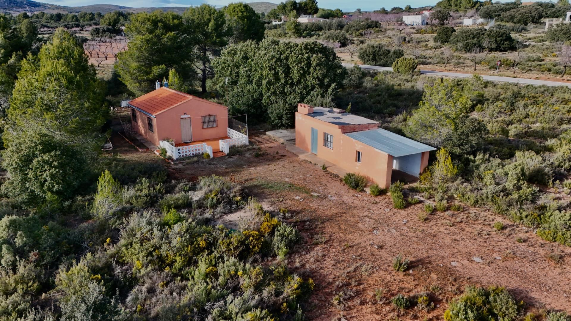 Casa o xalet en venda en Alcublas amb Jardí privat, Traster i Moblat