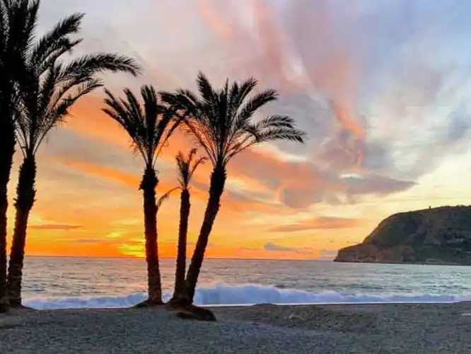 Exterior view of Flat for rent in La Herradura