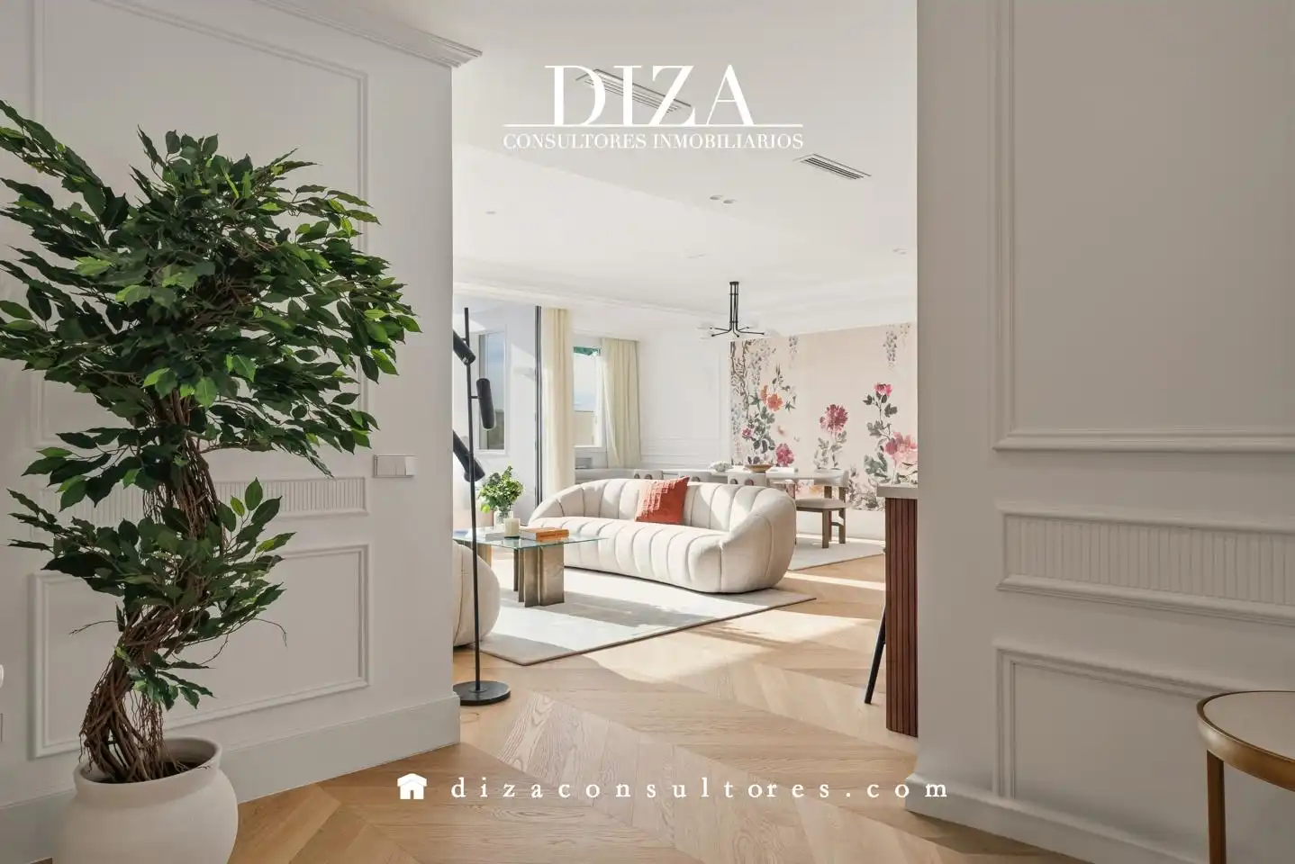 Living room of Flat for sale in  Madrid Capital  with Air Conditioner, Heating and Terrace