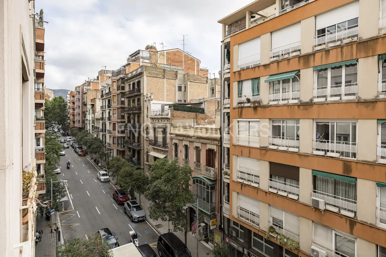 Exterior view of Flat for sale in Barcelona  with Heating, Parquet flooring and Furnished