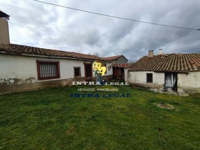 Vista exterior de Casa o xalet en venda en Mozárbez