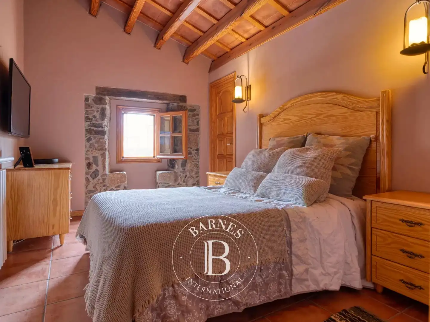 Dormitori de Casa o xalet en venda en Santa Susanna amb Aire condicionat, Calefacció i Jardí privat