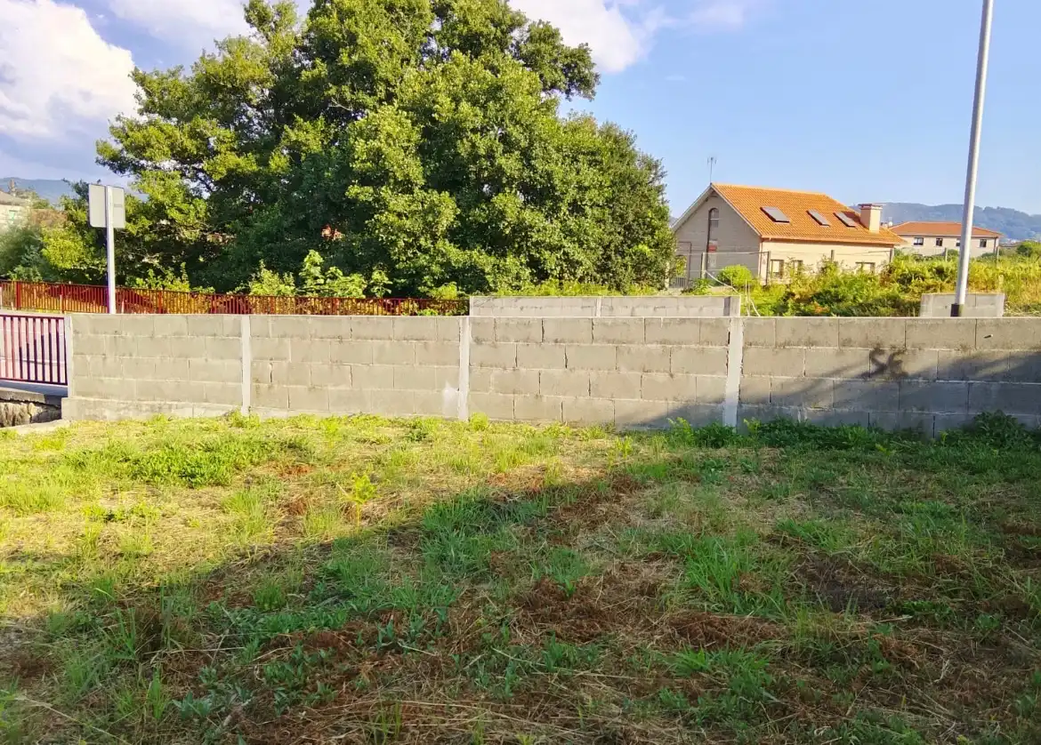 Terreno en venta en Camiño de Esqueiriños, San Xoán de Poio