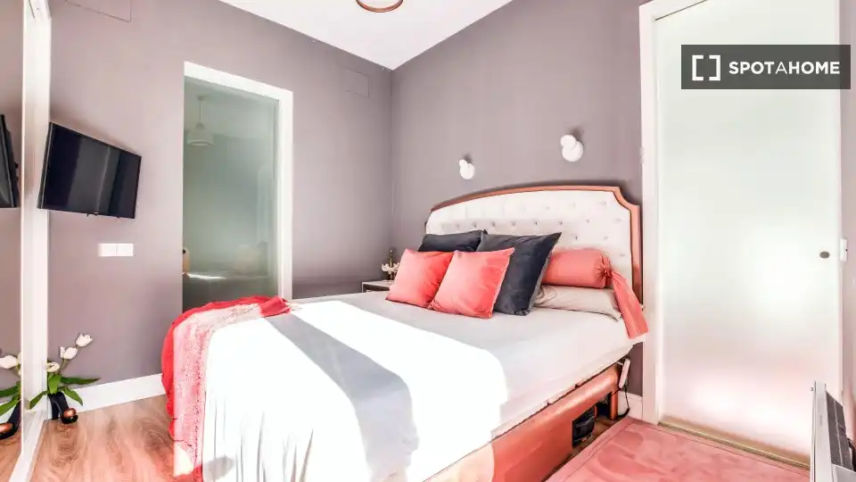 Schlafzimmer von Wohnungen zur untervermieten in Madrid mit Klimaanlage, Heizung und Terrasse