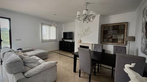 Foto 2 de Casa adosada en venda a Higuera Village, Doña Julia Golf, Casares