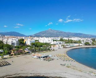 Vista exterior de Planta baixa en venda en Marbella amb Aire condicionat, Terrassa i Traster