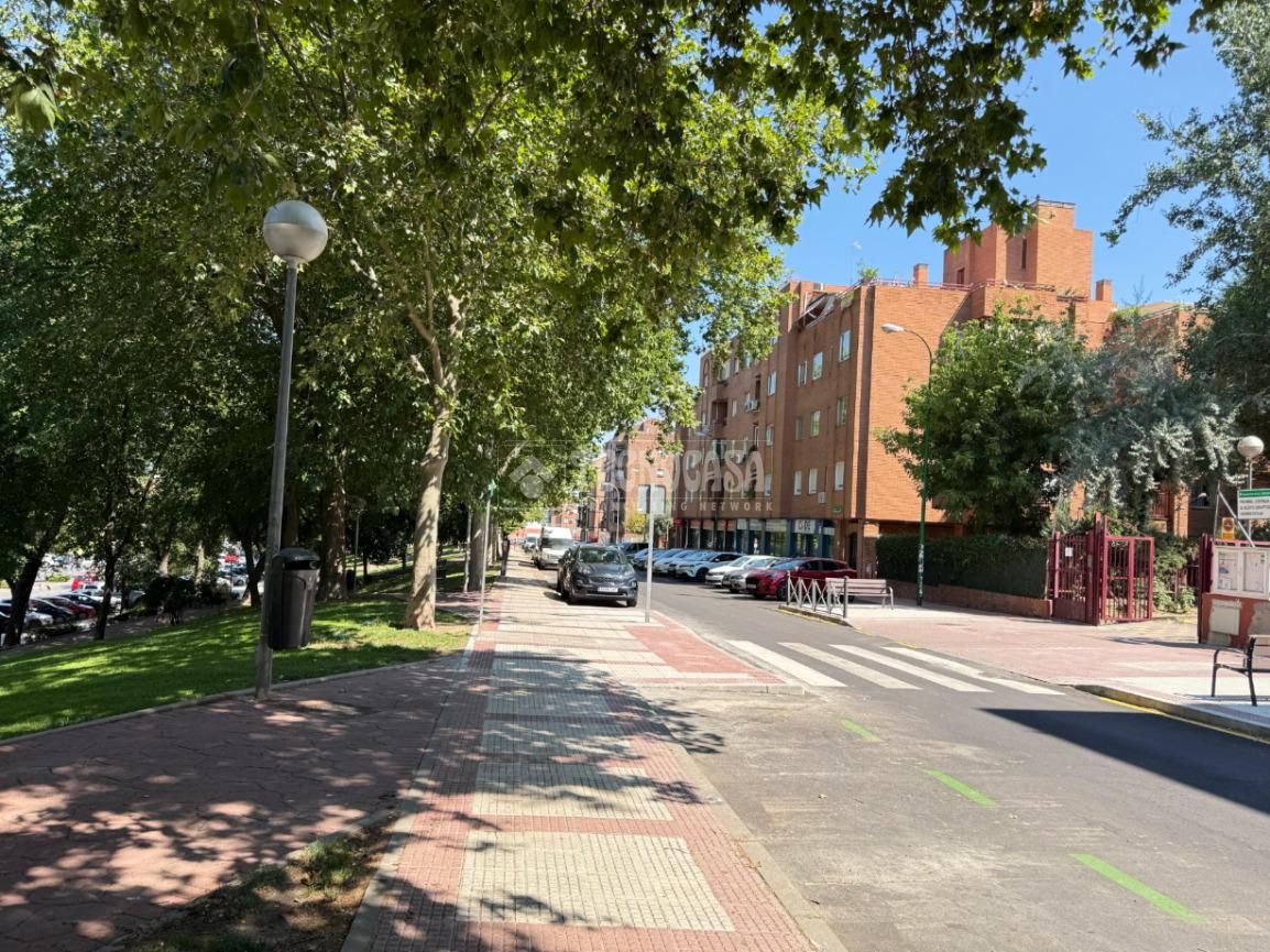 Exterior view of Flat for sale in Alcobendas  with Air Conditioner and Heating