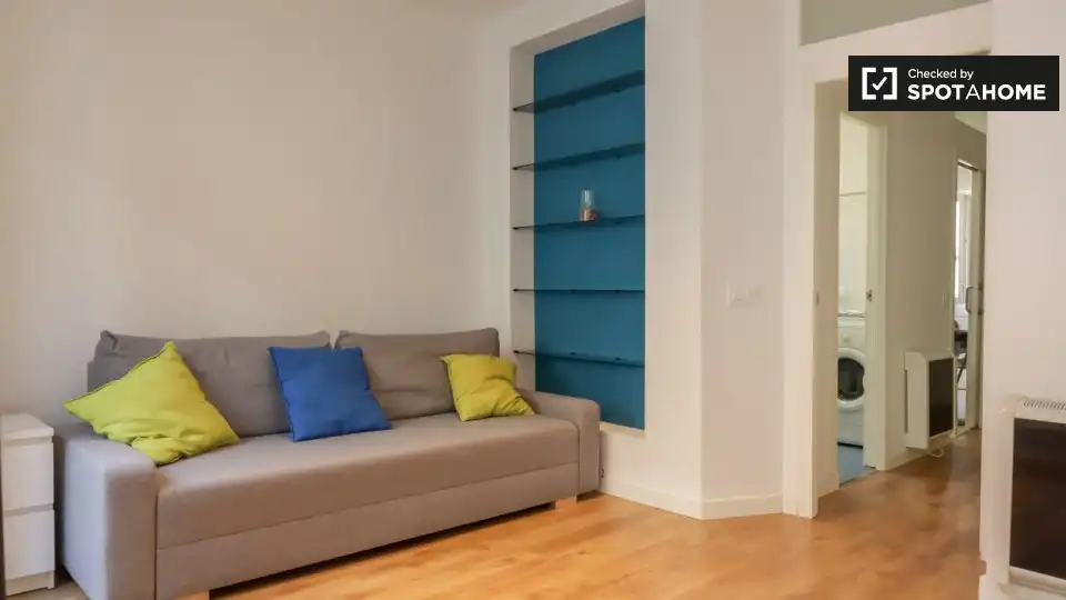Flat with terrace to rent in Centro