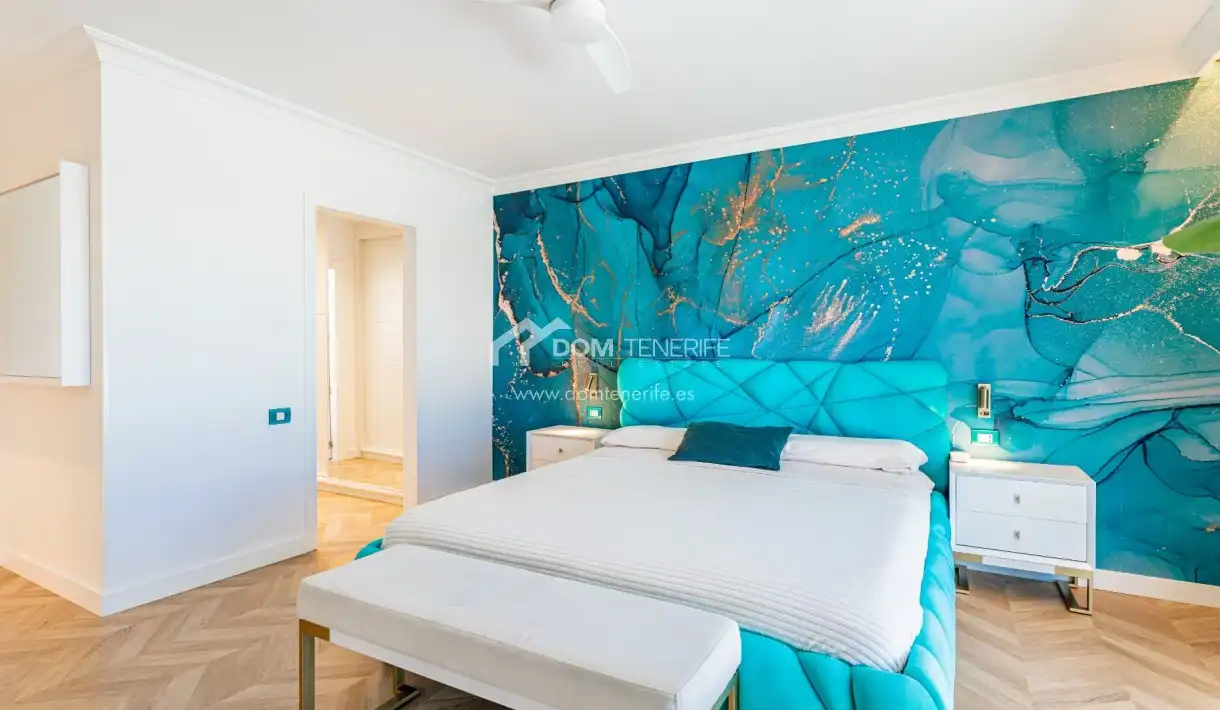 Habitación de Casa o chalet en venta en Adeje con Jardín privado, Terraza y Trastero