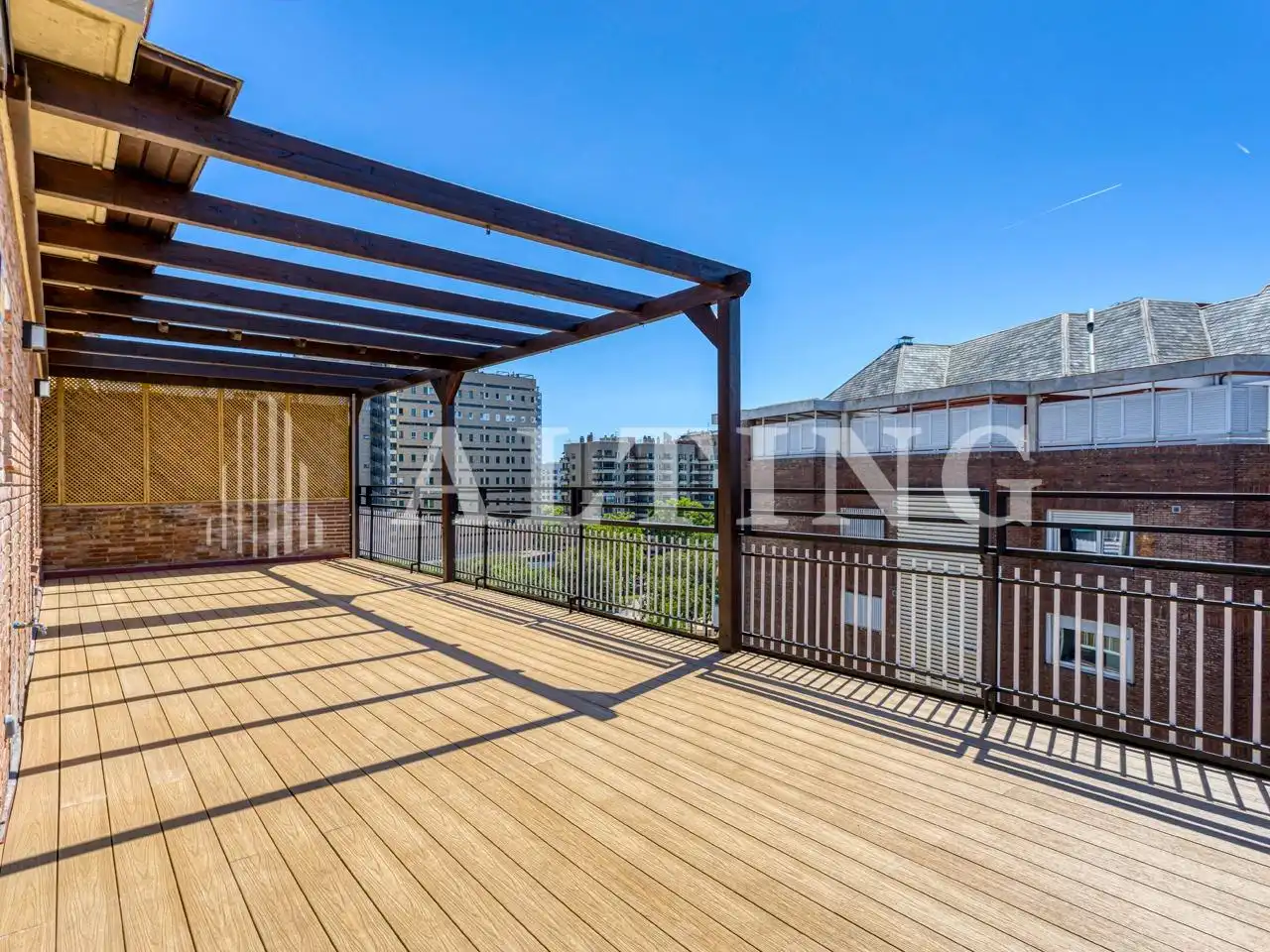 Terraza de Piso de alquiler en Barcelona con Aire acondicionado, Calefacción y Parquet