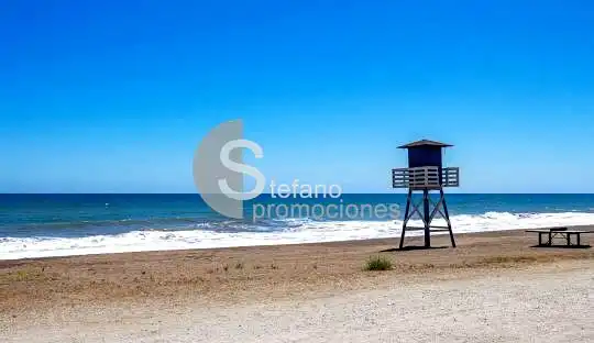 Vista exterior de Casa o chalet en venta en Rincón de la Victoria con Aire acondicionado, Jardín privado y Terraza