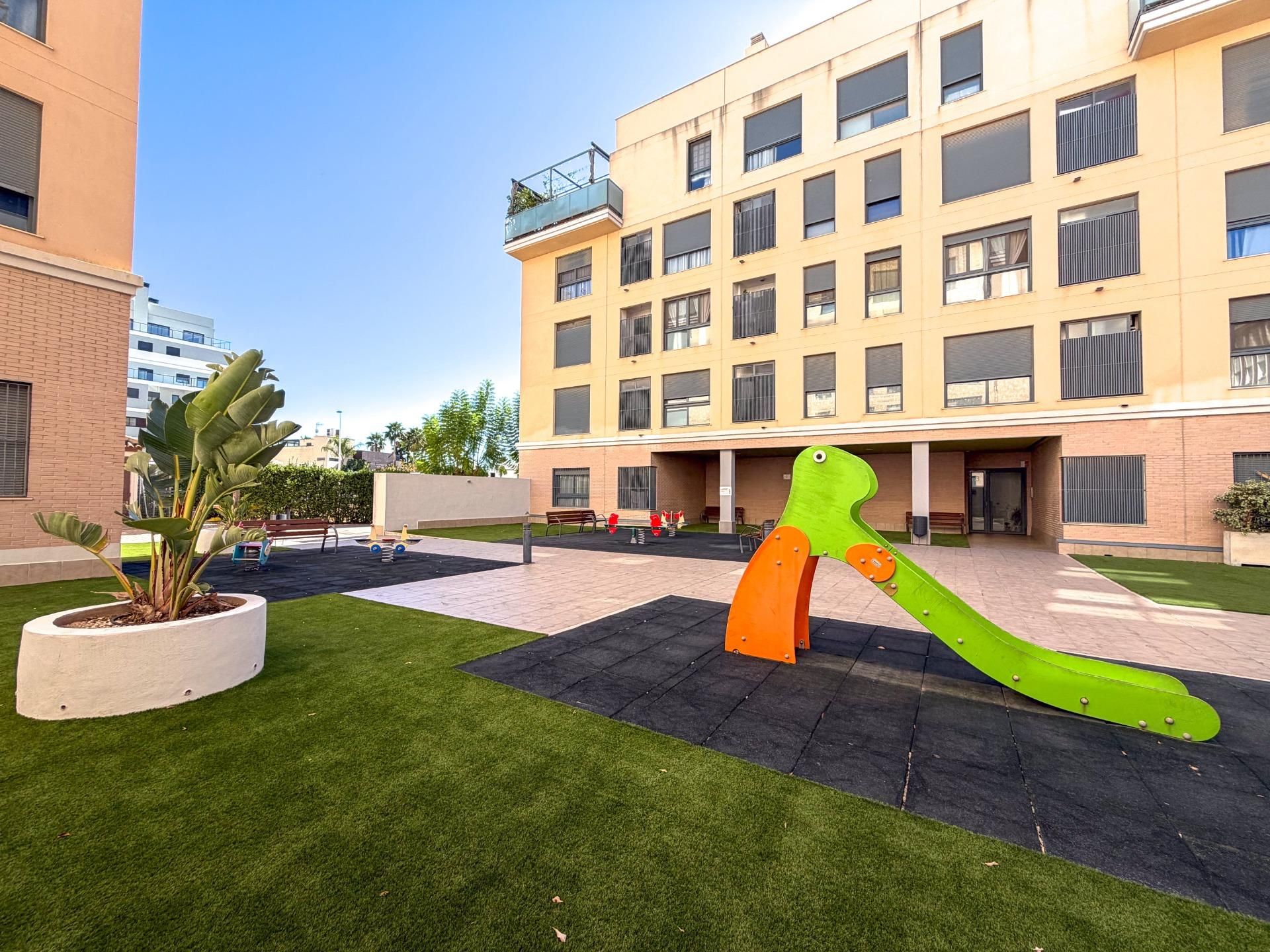 Terrace of Flat for sale in Elche / Elx  with Air Conditioner, Heating and Private garden