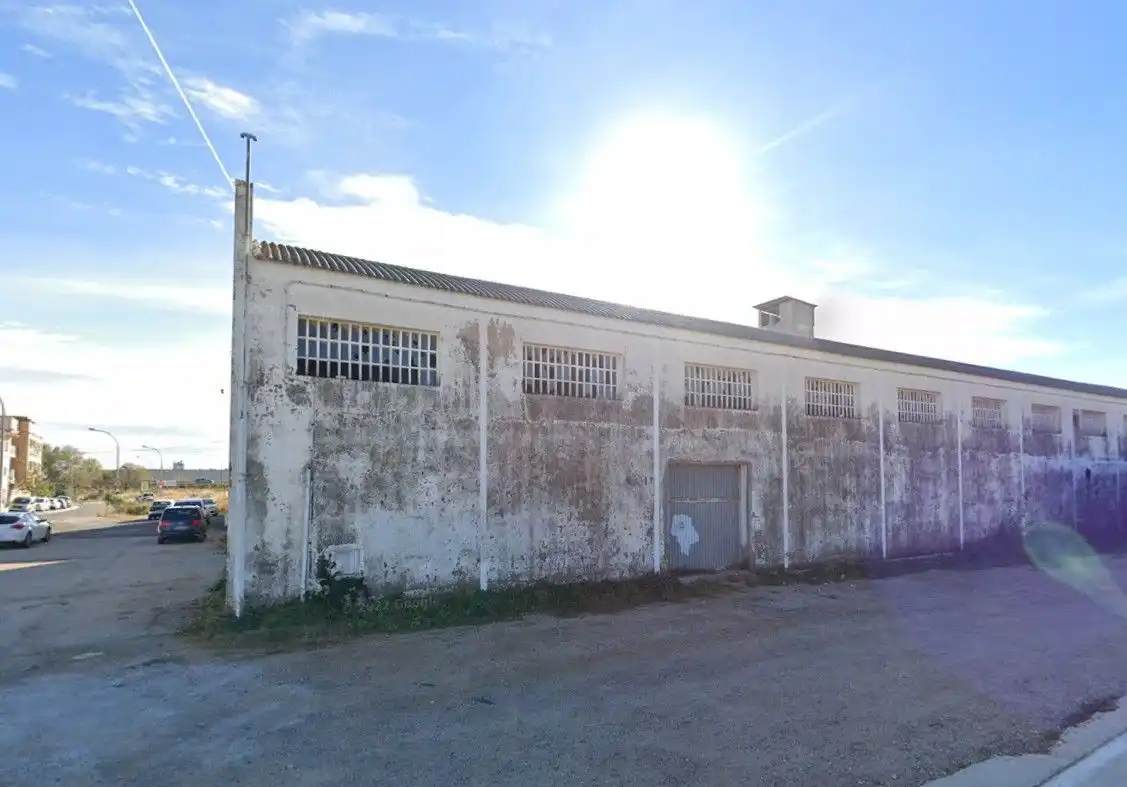 Exterior view of Industrial buildings for sale in Riudecols
