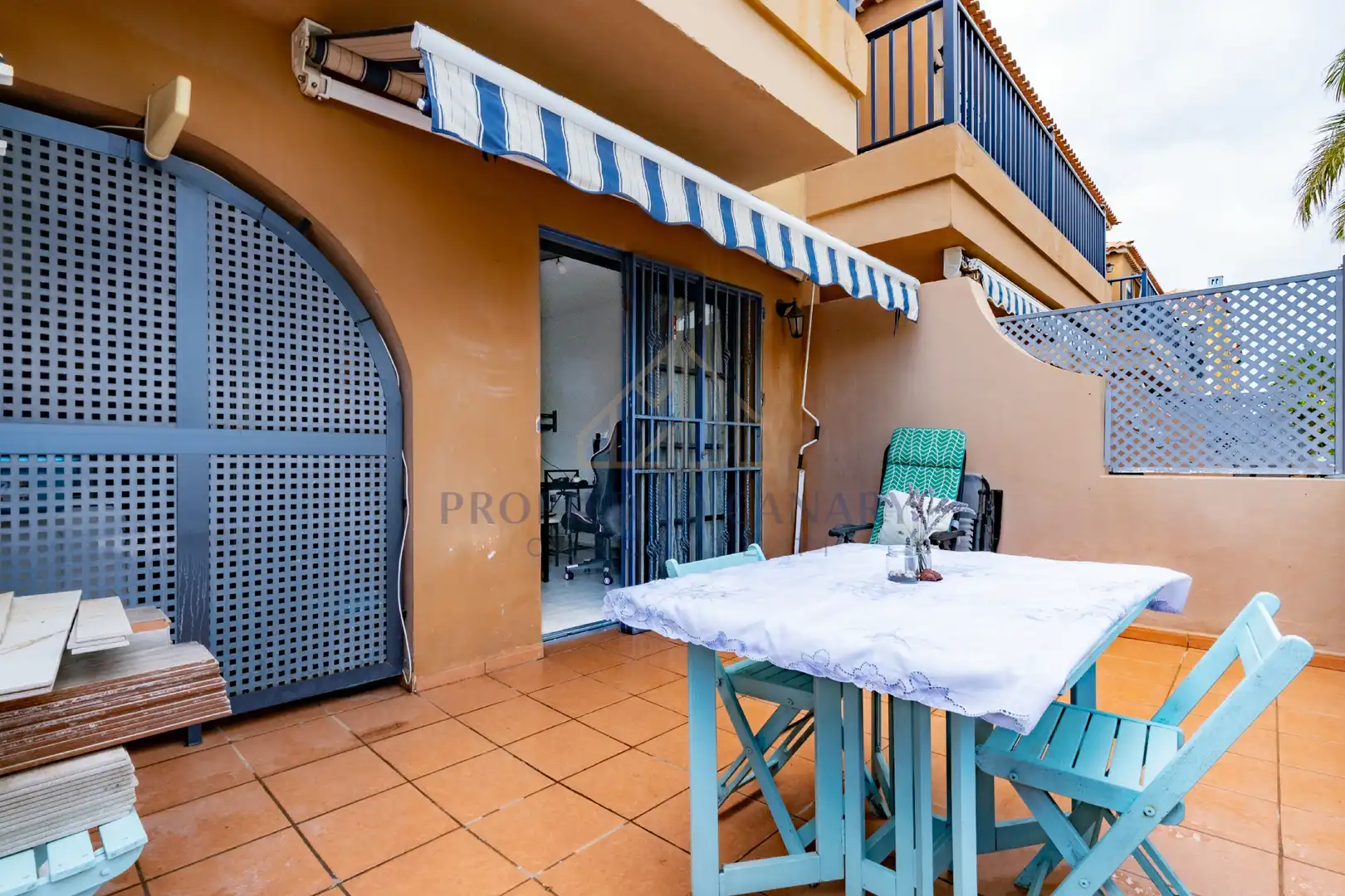 Exterior view of Flat for sale in Arona  with Air Conditioner, Terrace and Furnished