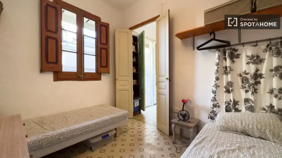Schlafzimmer von Wohnung zur Miete in Barcelona mit Klimaanlage, Heizung und Möbliert