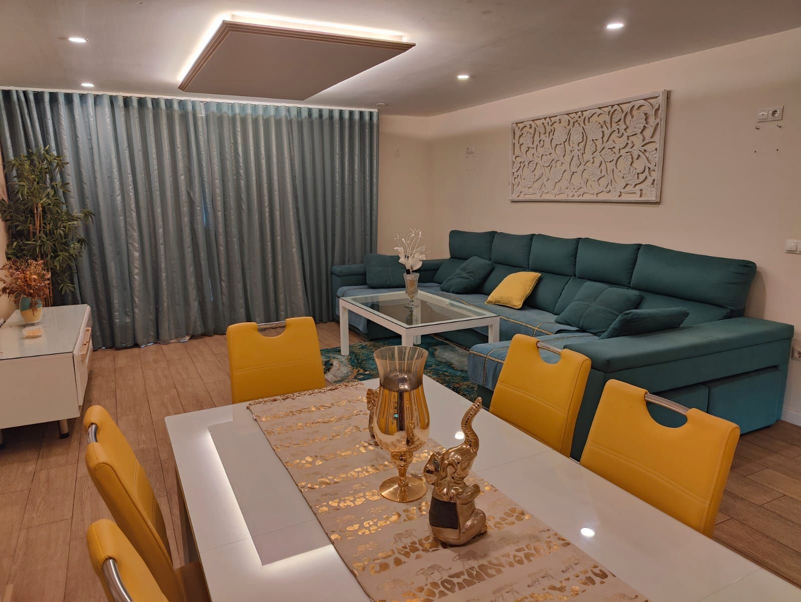 Sala de estar de Piso en venta en  Córdoba Capital con Terraza, Amueblado y Balcón