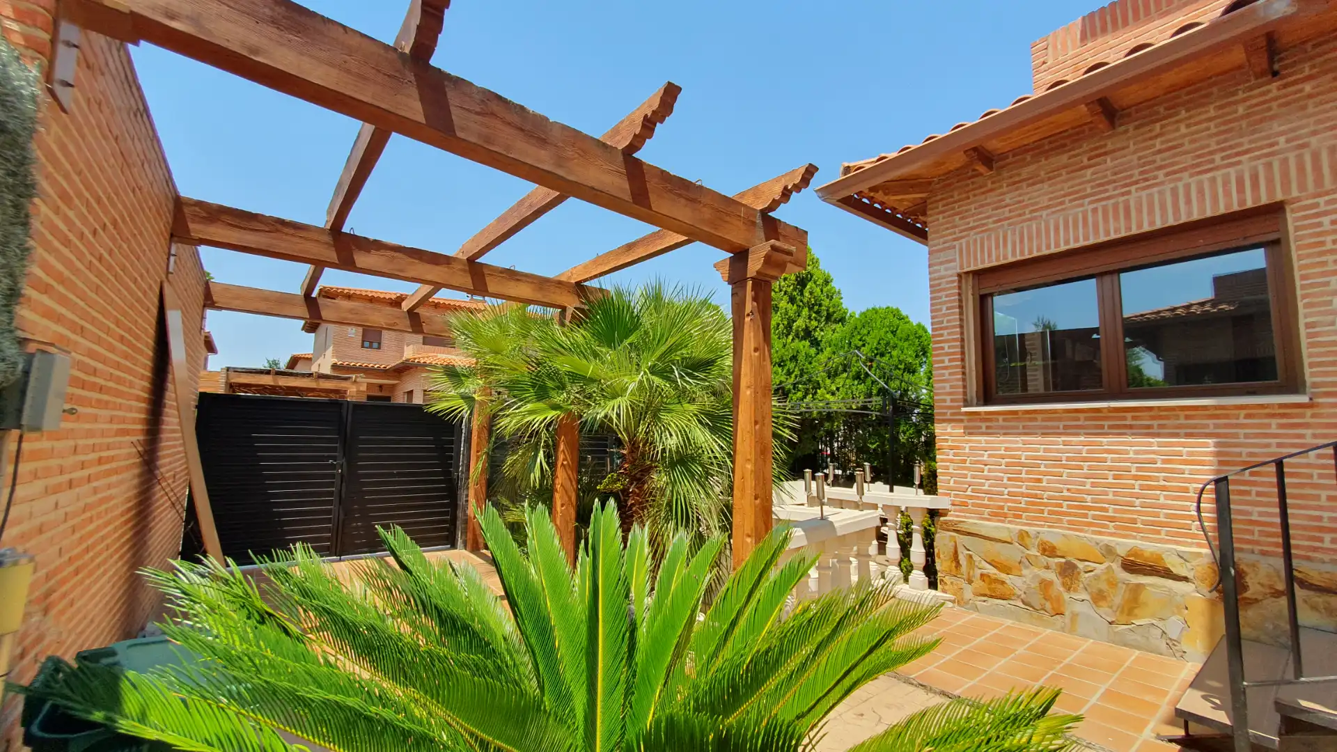 Terrassa de Casa adosada en venda en Olías del Rey amb Aire condicionat, Calefacció i Jardí privat