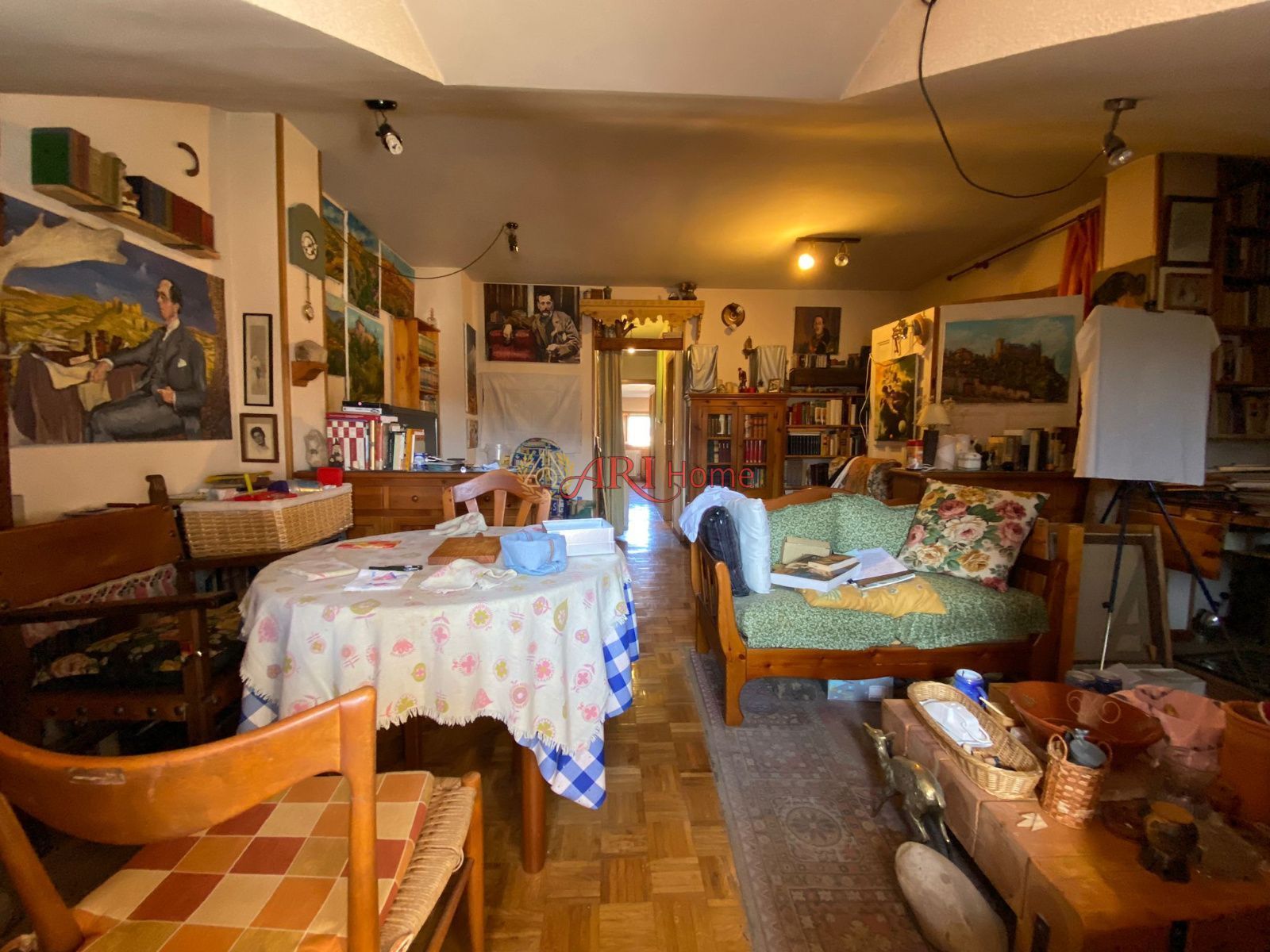Sala d'estar de Àtic en venda en Real Sitio de San Ildefonso amb Calefacció, Piscina i Moblat