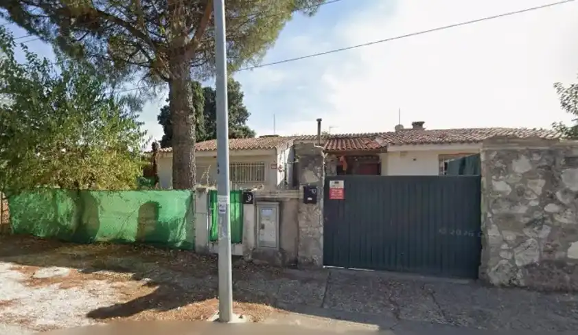 Detached house with garden for sale in Eurovillas