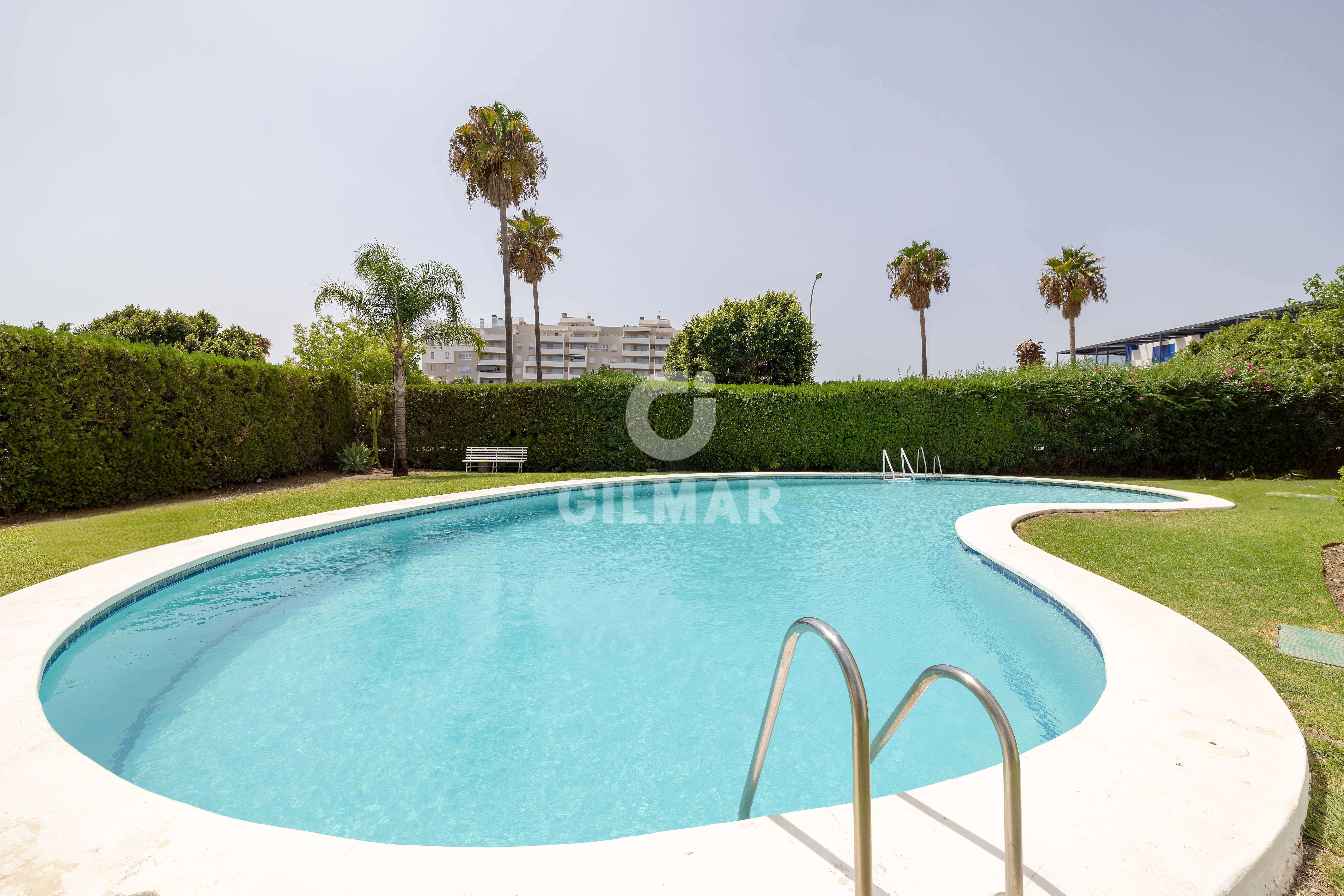 Piscina de Apartament en venda en Marbella amb Calefacció, Jardí privat i Piscina