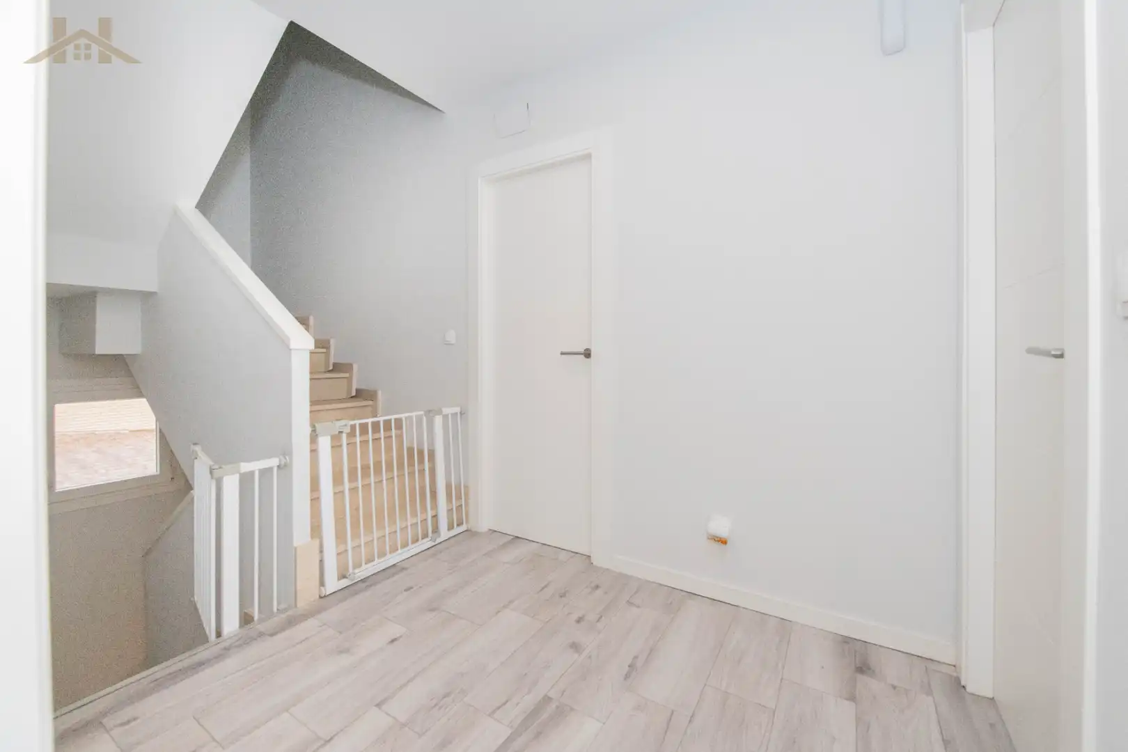 Casa adosada en venta en Rivas-Vaciamadrid con Aire acondicionado, Jardín privado y Piscina