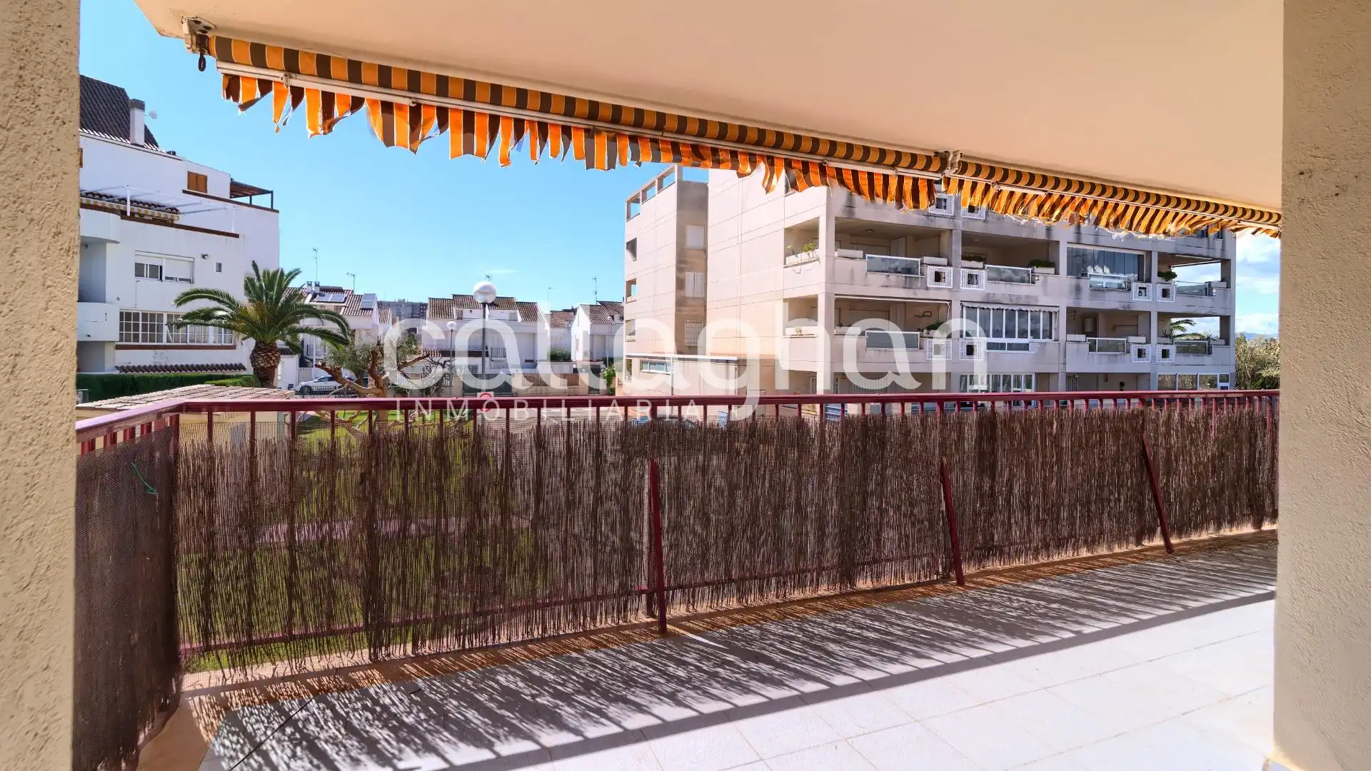 Exterior view of Flat for sale in Sagunto / Sagunt  with Air Conditioner, Private garden and Terrace