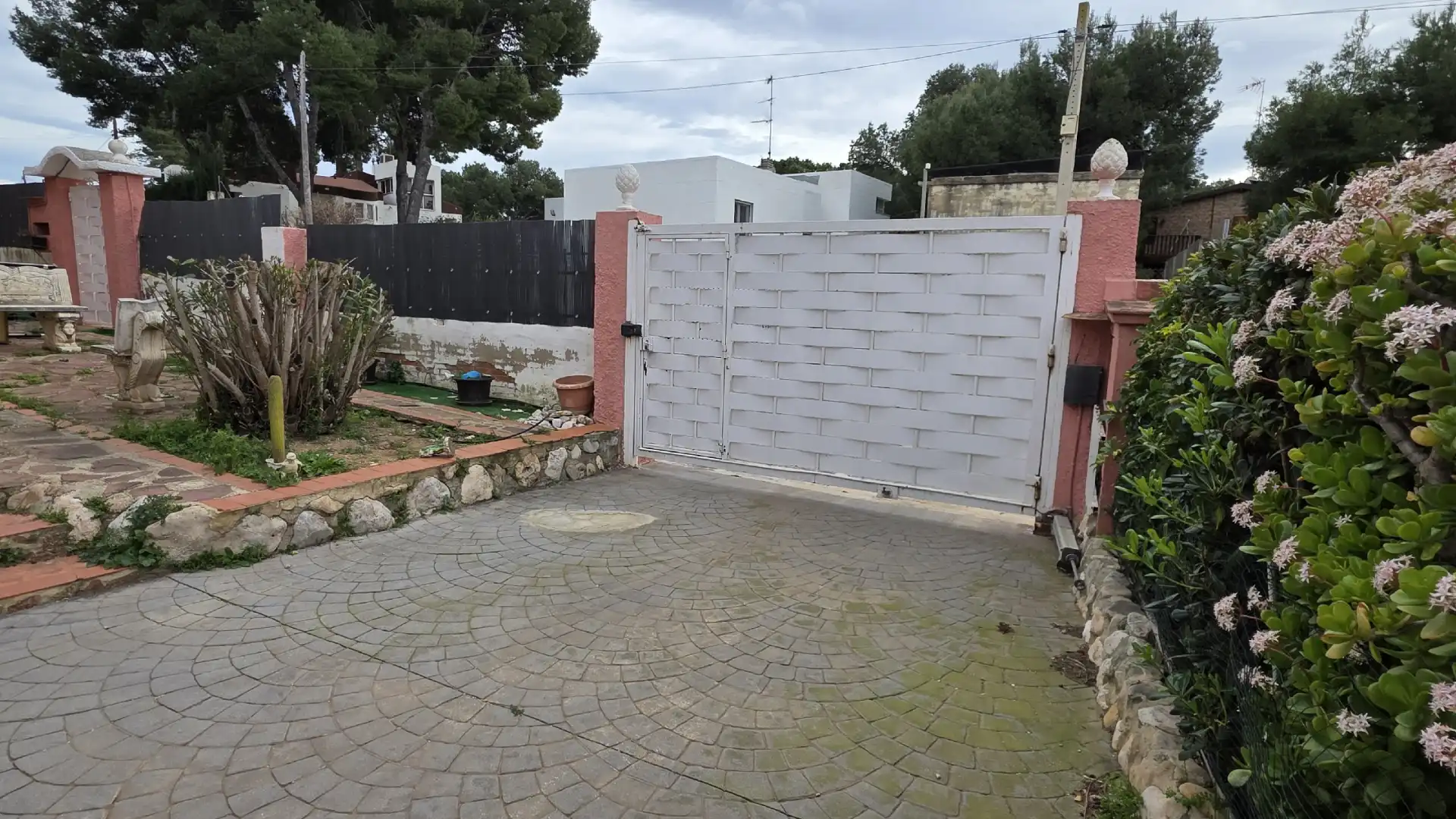 Vista exterior de Casa o chalet en venta en Chiva con Aire acondicionado, Jardín privado y Terraza