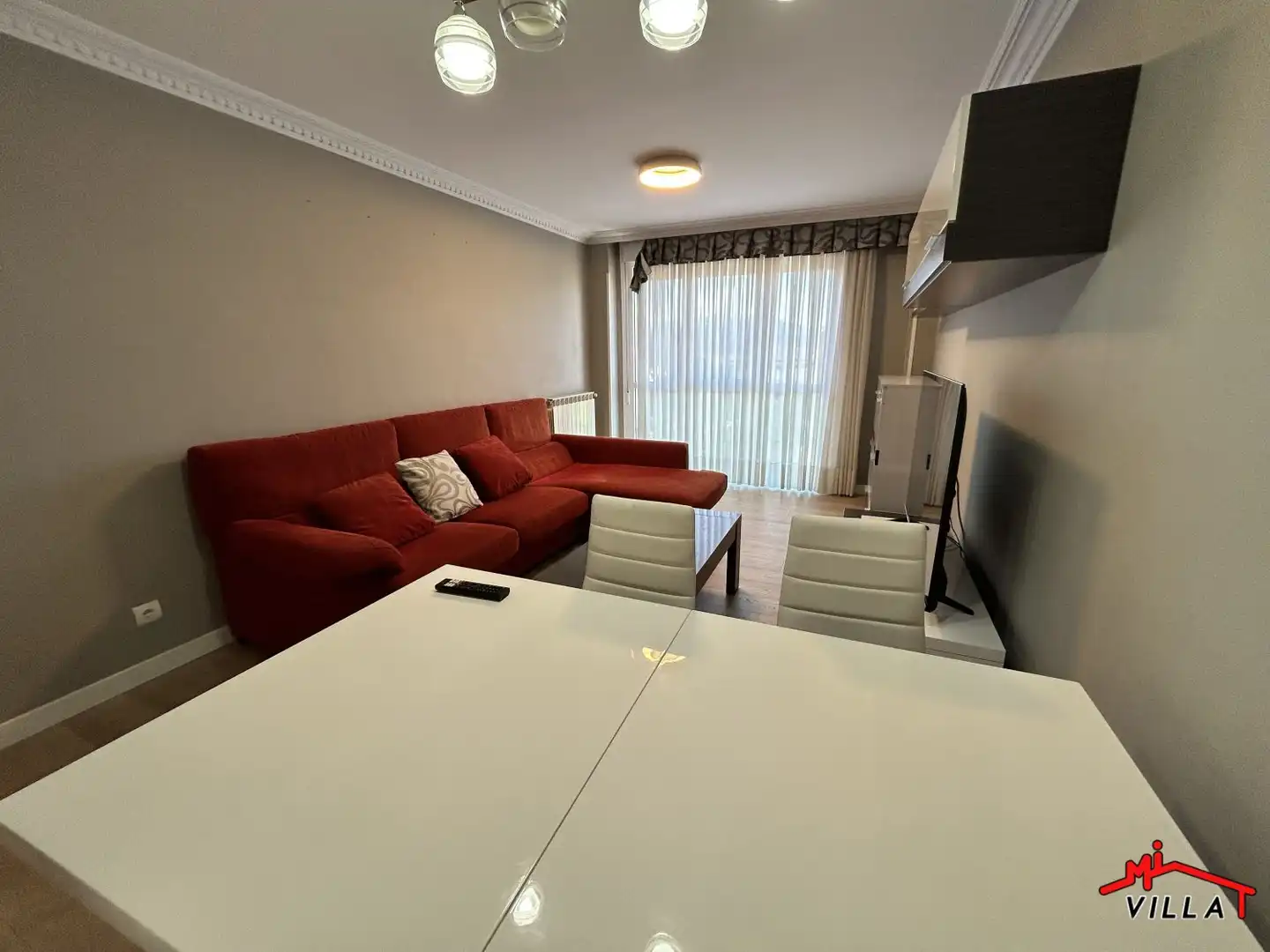 Sala de estar de Piso en venta en Colindres con Calefacción, Amueblado y Balcón