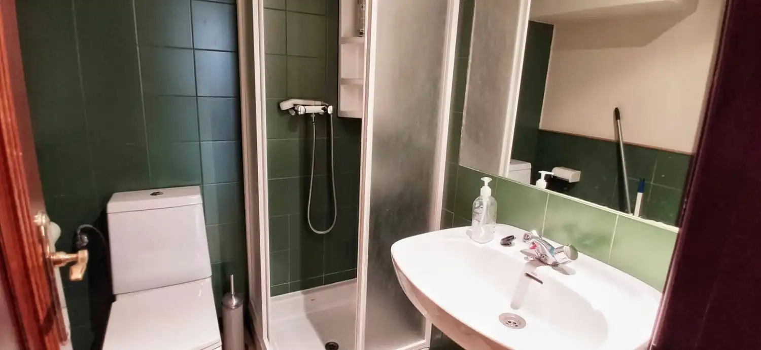 Badezimmer von Geschaftsraum zum Verkauf in Sanxenxo