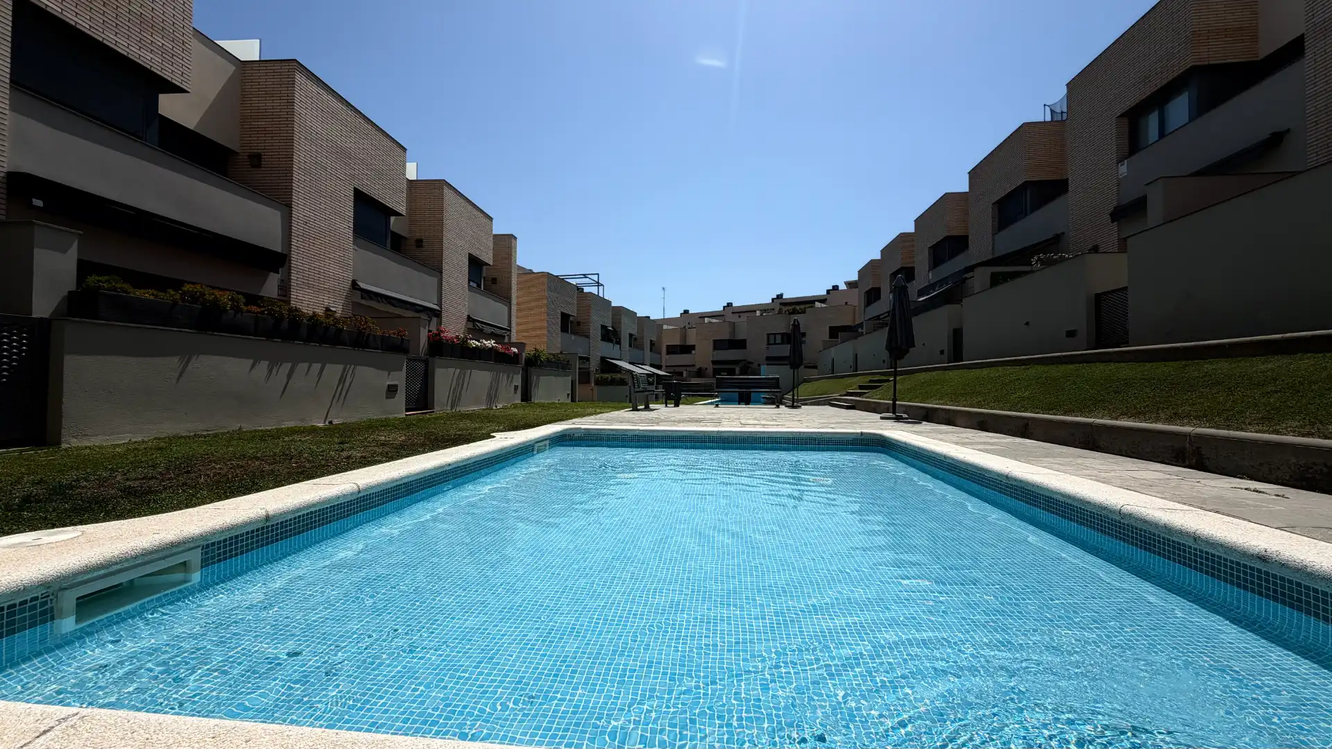 Piscina de Casa o xalet en venda en Torredembarra amb Aire condicionat, Calefacció i Terrassa
