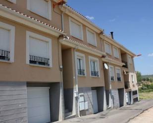 Exterior view of House or chalet for sale in Bascuñana de San Pedro  with Heating and Terrace