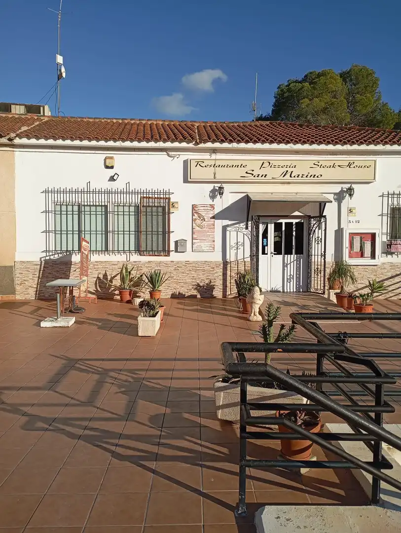 Local en traspaso en Pilar de la Horadada con Aire acondicionado, Terraza y Amueblado