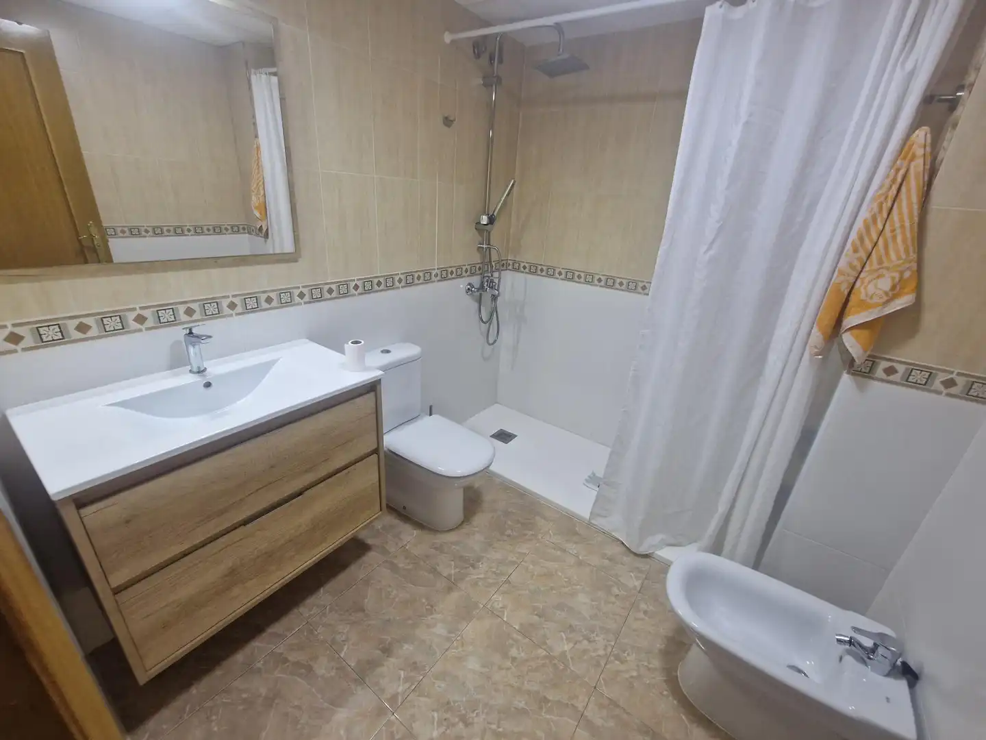 Bathroom of Flat for sale in Águilas  with Air Conditioner, Furnished and Balcony