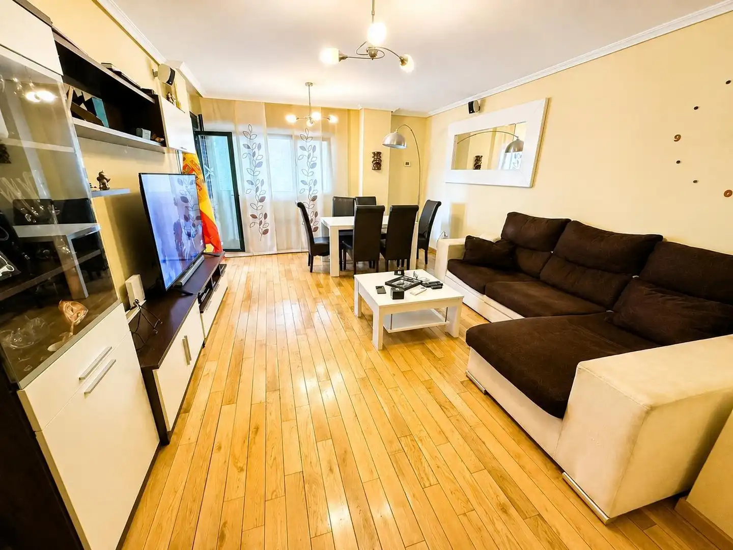 Living room of Flat for sale in Seseña  with Air Conditioner, Heating and Storage room