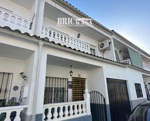 Exterior view of Single-family semi-detached for sale in Torreorgaz  with Air Conditioner, Heating and Storage room