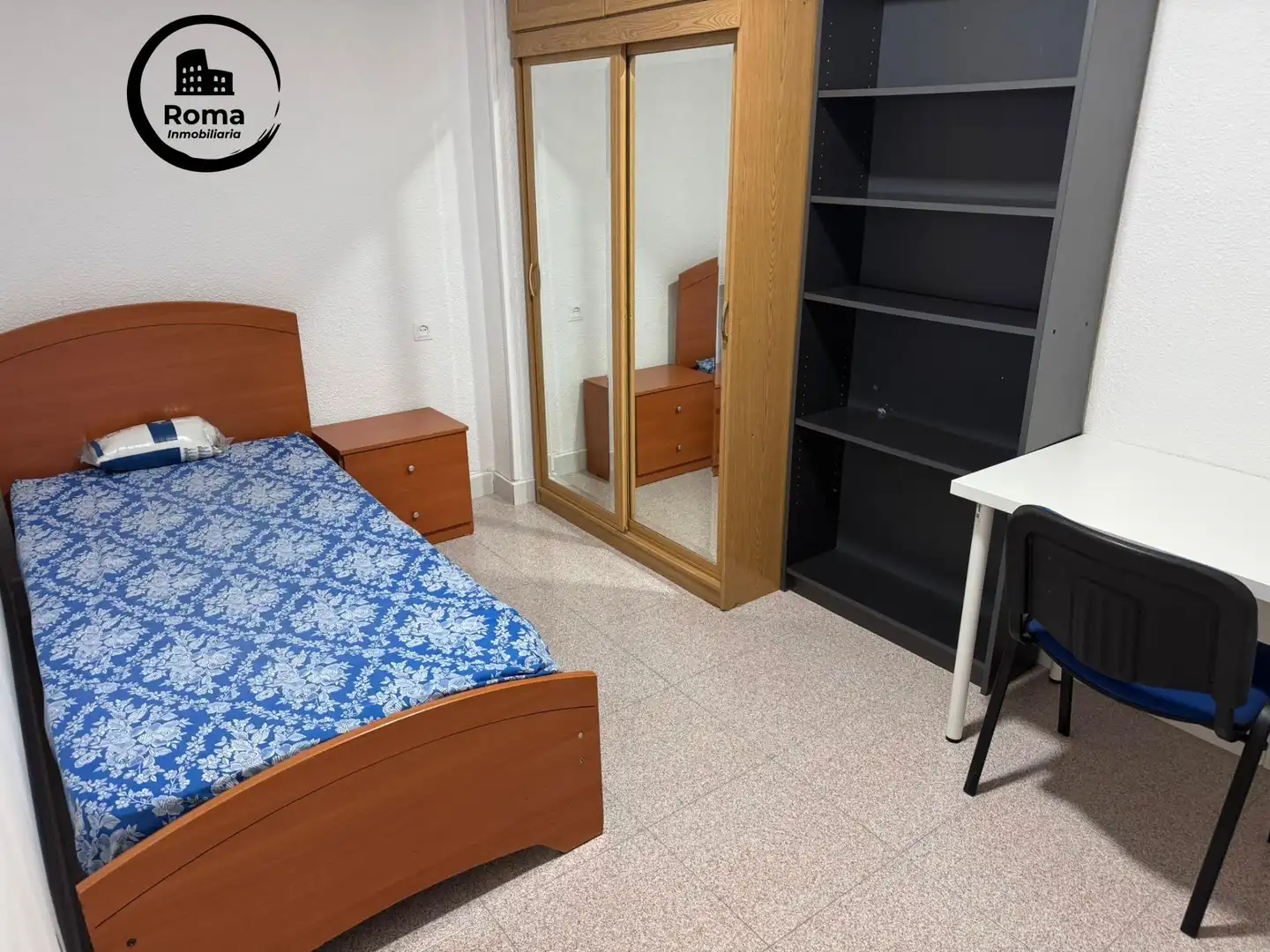 Bedroom of Flat for rent in Granada