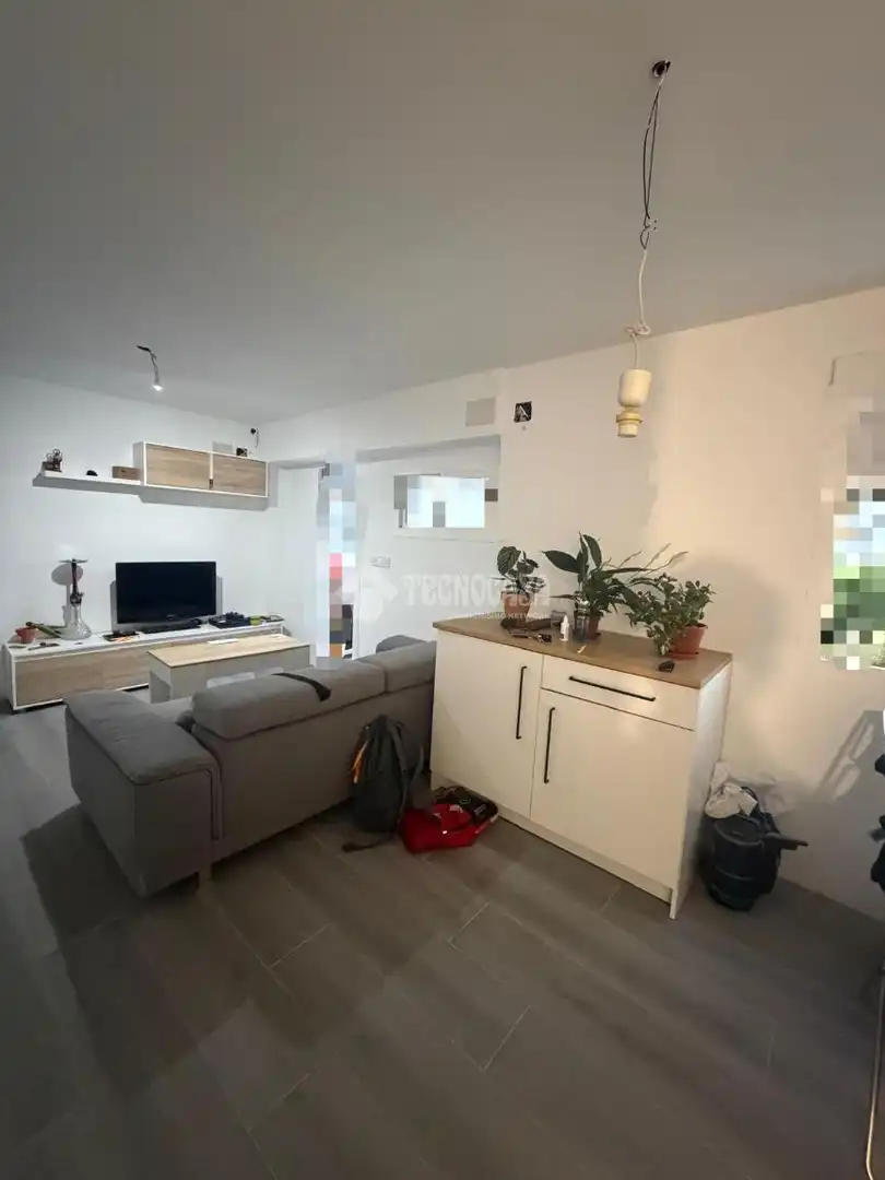 Flat for sale in Calle la Luisiana, imagen 4
