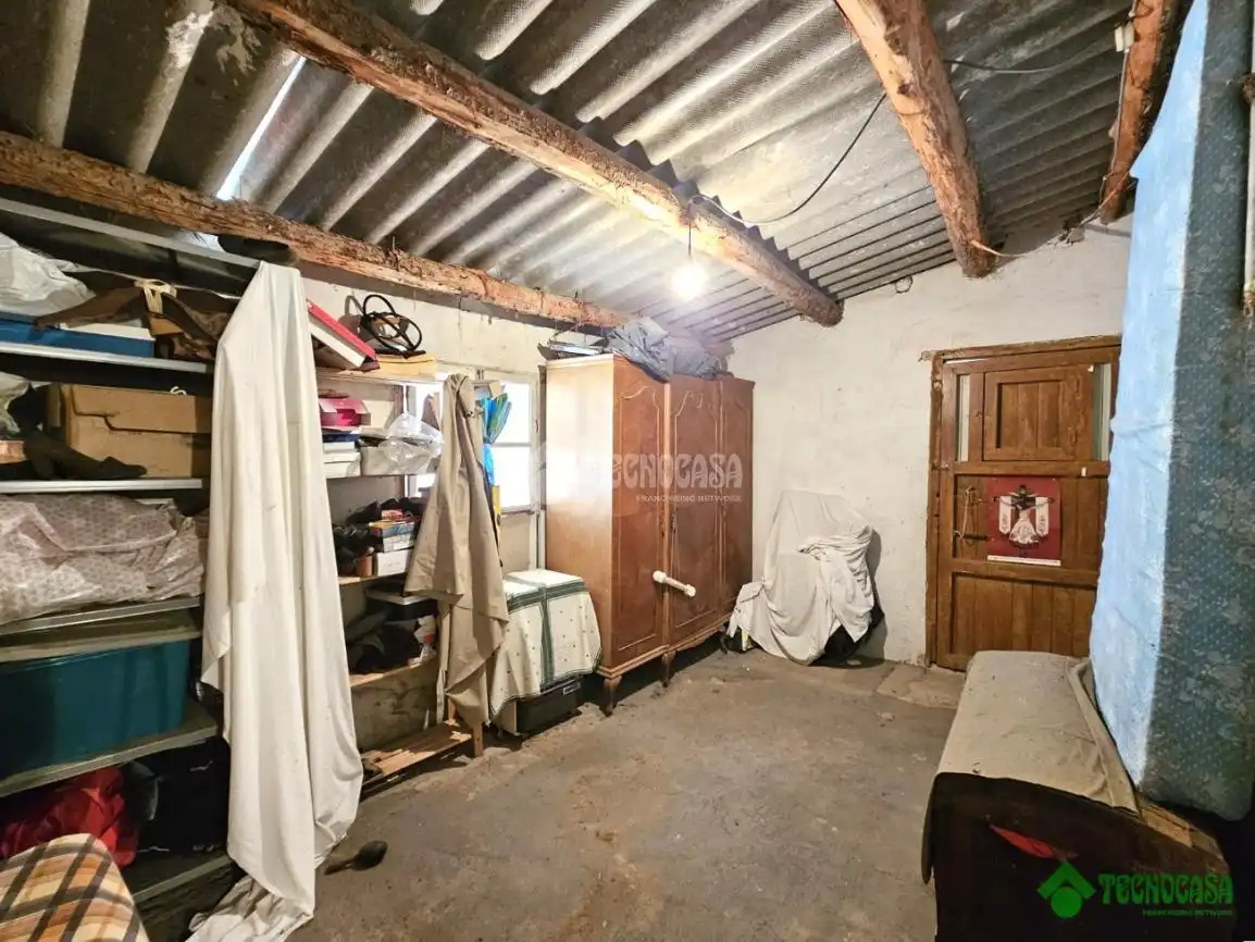 Casa adosada en venda en Balazote