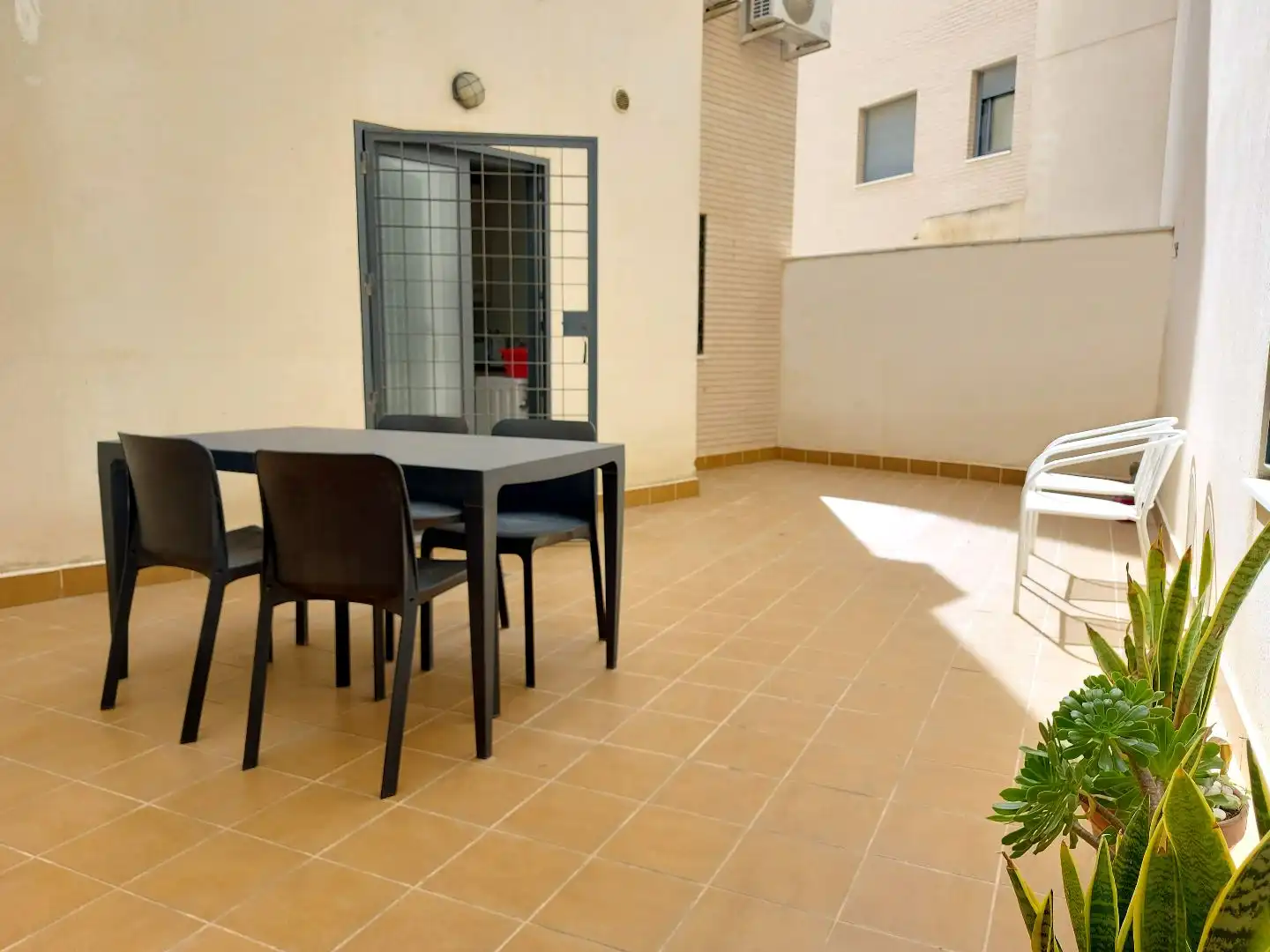 Terraza de Piso de alquiler en Viator con Amueblado, Horno y Lavadora