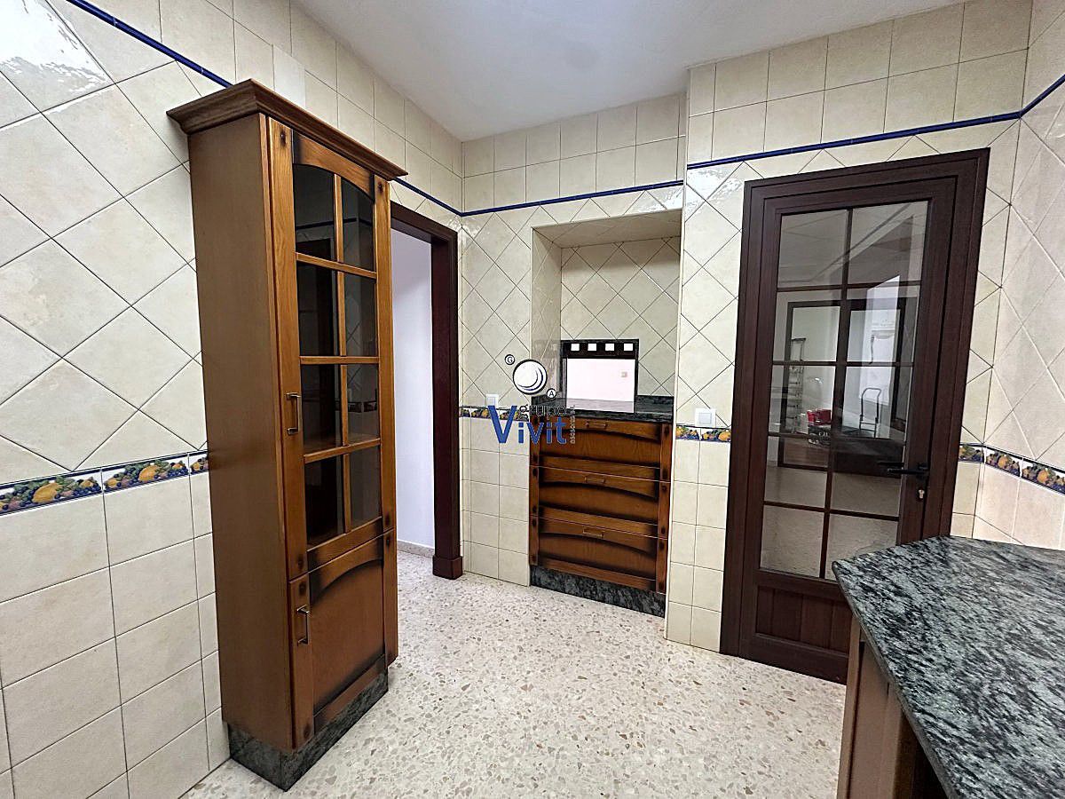 Cuina de Casa o xalet en venda en Alcalá de Guadaira amb Terrassa i Traster