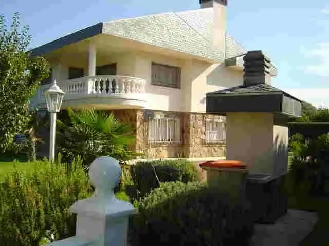 Exterior view of Houses for sale in Alpedrete  with Private garden, Terrace and Community pool