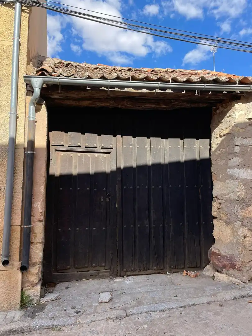 Exterior view of Country homes for sale in Valleruela de Pedraza  with Private garden, Storage room and Balcony
