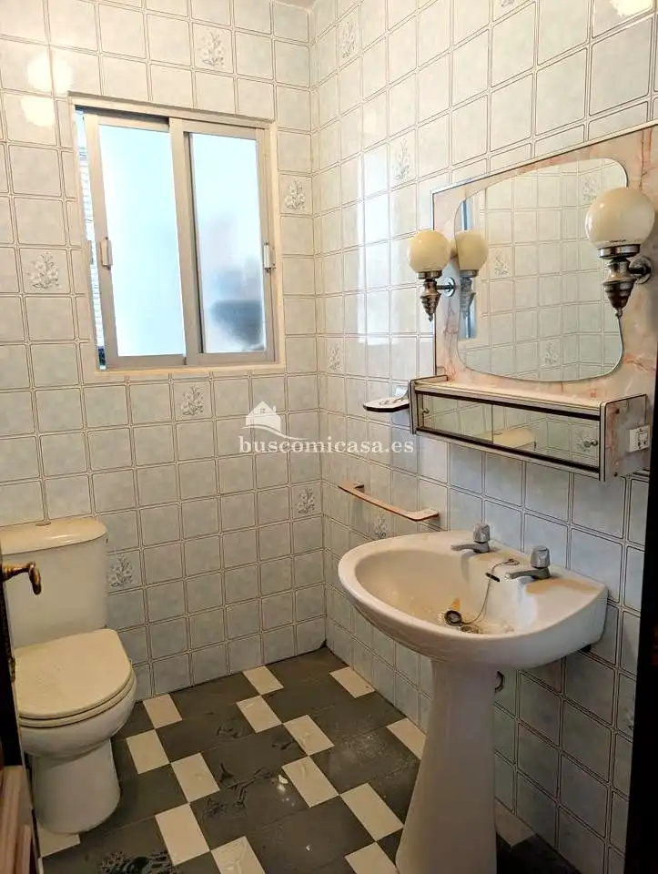 Bathroom of Flat for sale in Jamilena  with Terrace and Balcony