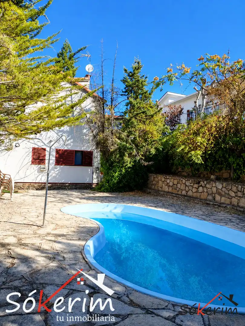 Piscina de Casa o chalet en venta en Robledo de Chavela con Aire acondicionado, Calefacción y Jardín privado